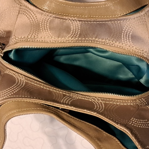 Brand New Coach Madison Purse - Picture 3 of 10